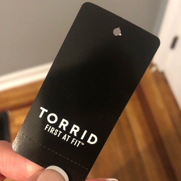 Torrid Blouse - Picture 7 of 8